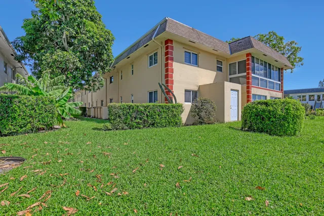 Residence photo 23