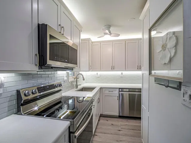 Unit 39 J photo 12