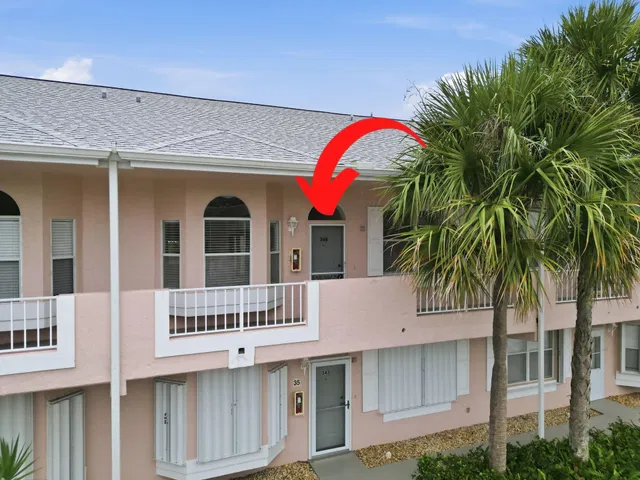 Unit 35-348 photo 2