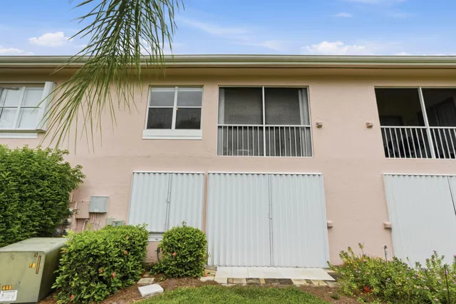Unit 35-348 photo 20