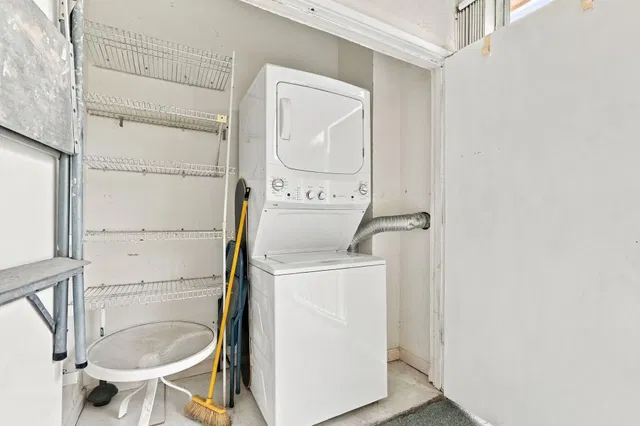 Unit 35-348 photo 21