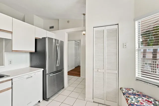Unit 35-348 photo 31