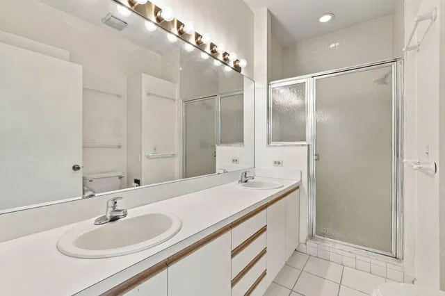 Unit 35-348 photo 35