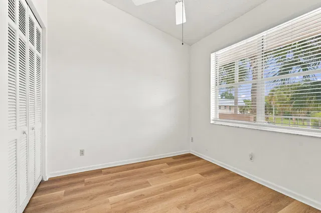 Unit 35-348 photo 42