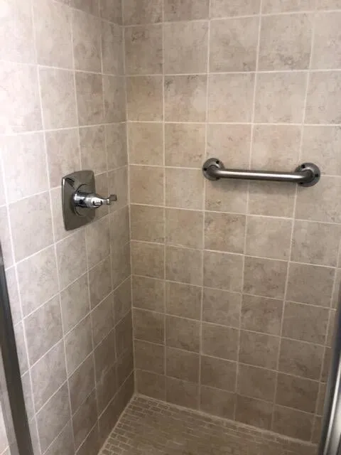 Unit 210 photo 4