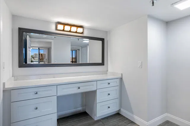 Unit 208 photo 12