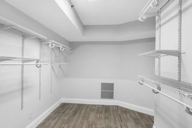 Unit 208 photo 13