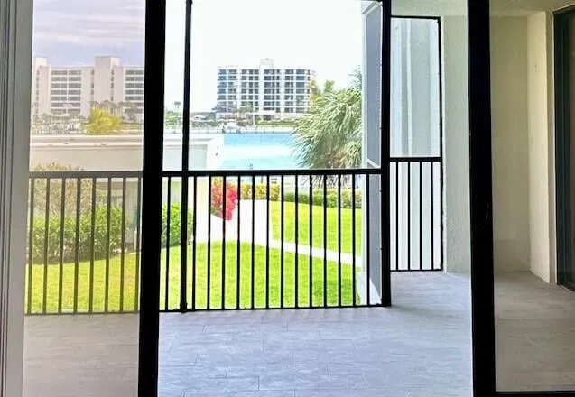 Unit 208 photo 26
