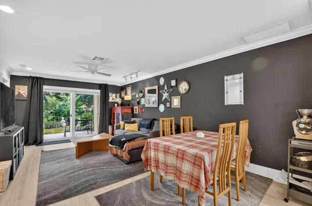 Residence photo 8