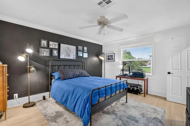 Residence photo 17