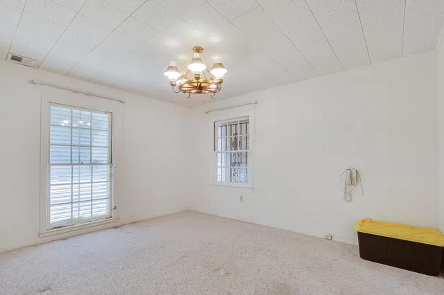 Residence photo 17