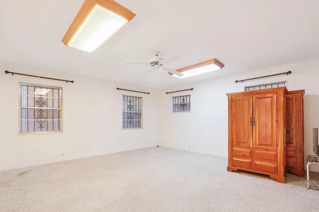 Residence photo 22