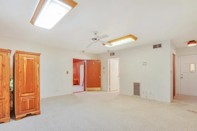 Residence photo 24