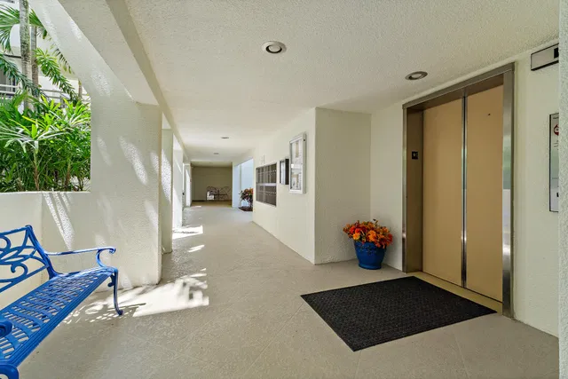 Unit 326 photo 33