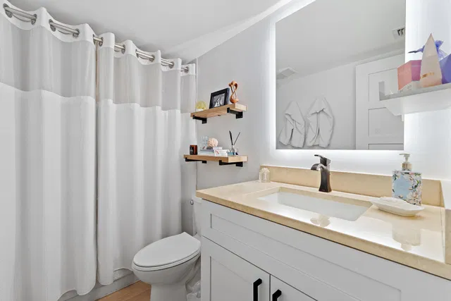 Unit 326 photo 39