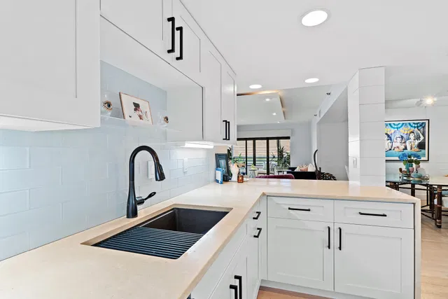 Unit 326 photo 53