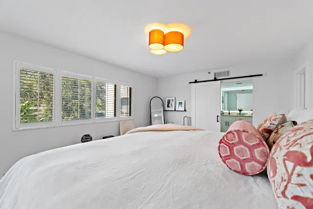 Unit 326 photo 62