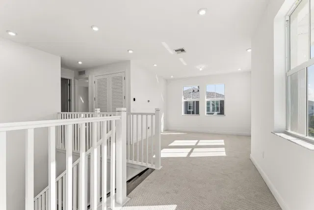 Residence photo 5