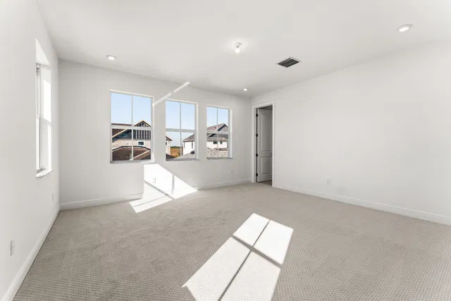 Residence photo 6