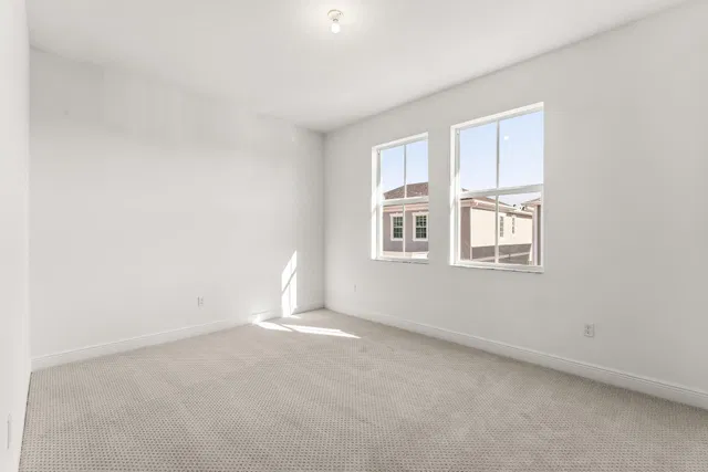 Residence photo 11