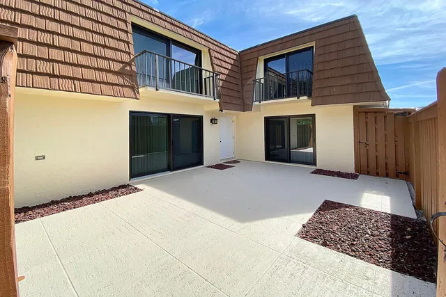 Residence photo 4
