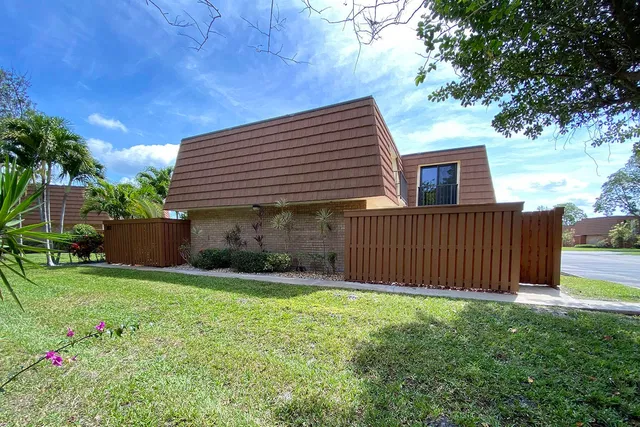 Residence photo 6