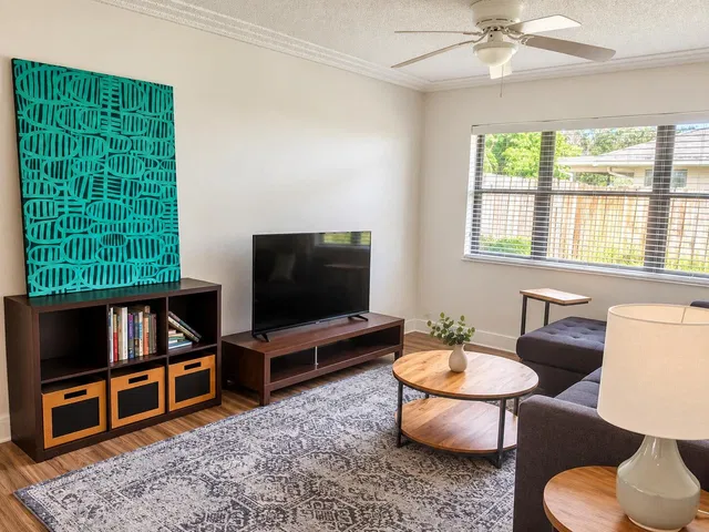  Residence photo 24