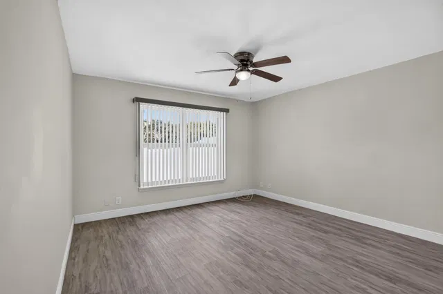 Residence photo 19