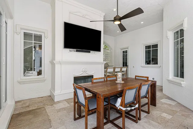 Residence photo 65