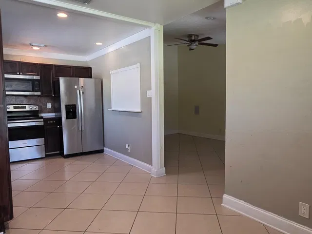  Residence photo 7