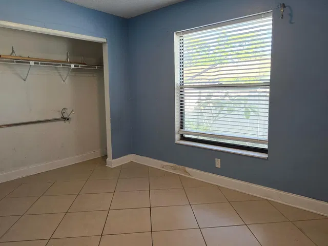  Residence photo 15