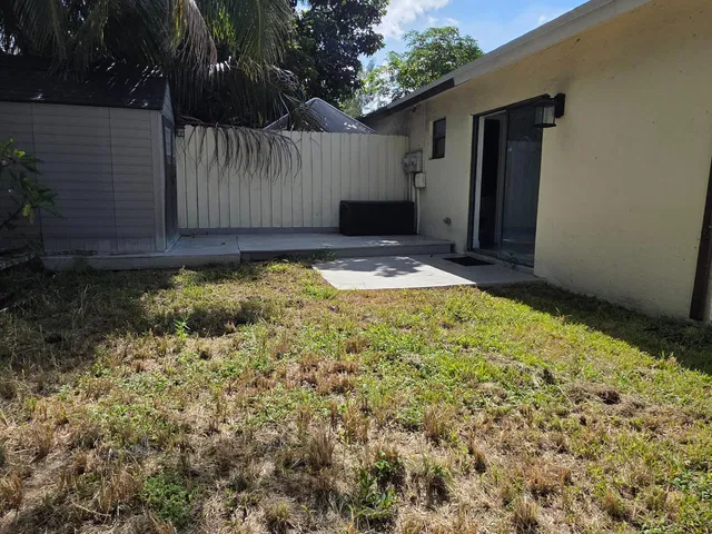  Residence photo 22