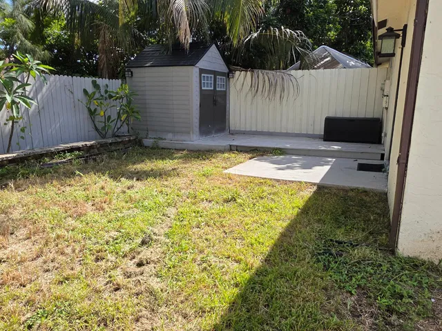  Residence photo 23