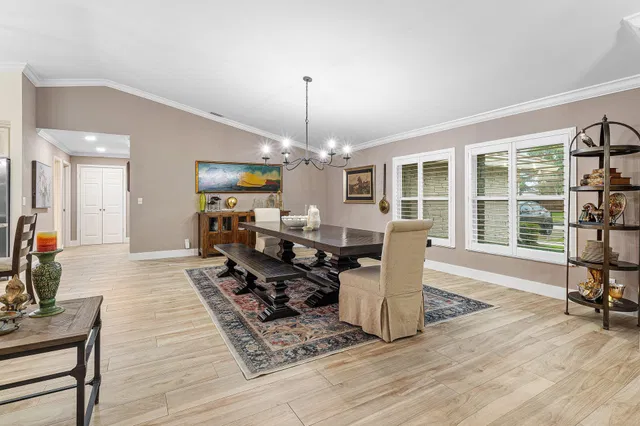Residence photo 6