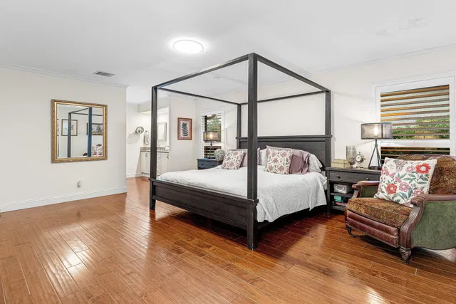 Residence photo 17