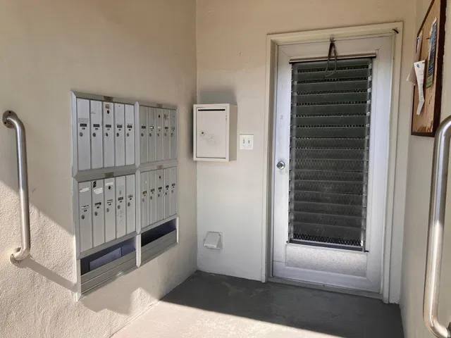 Residence photo 5