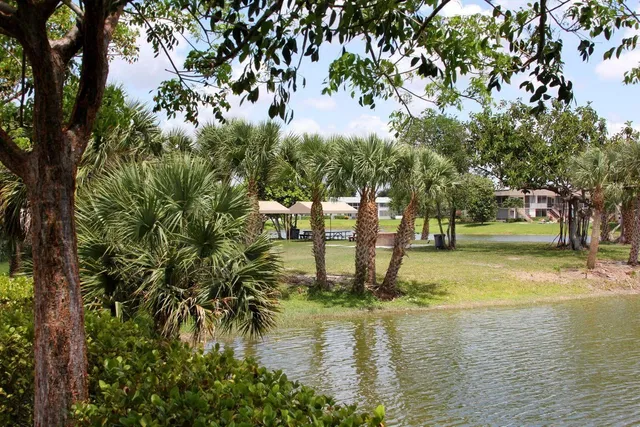  Residence photo 23