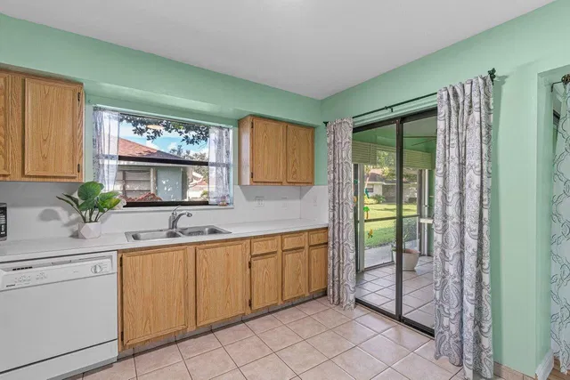 Residence photo 11