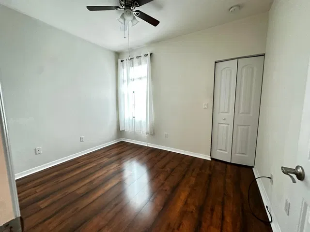 Residence photo 17