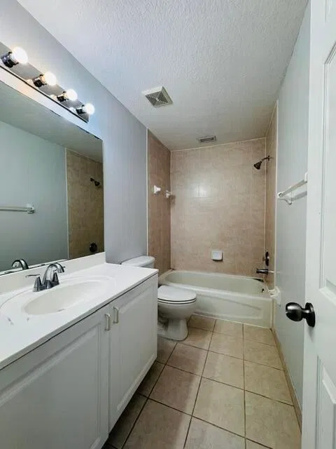  Residence photo 6