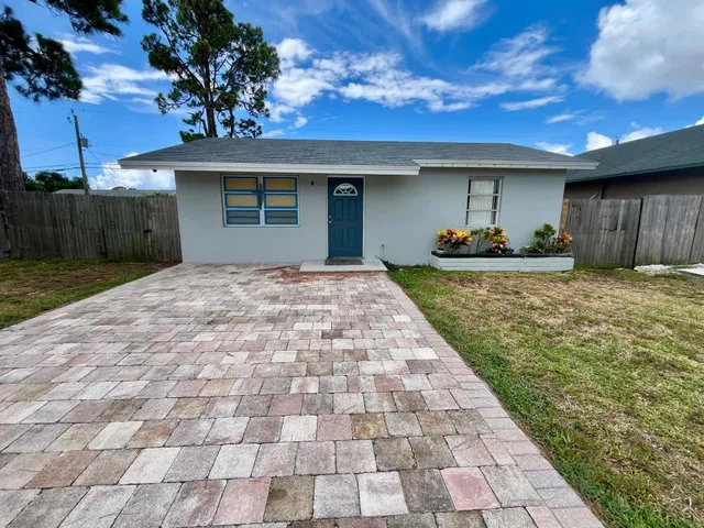  Residence photo 4