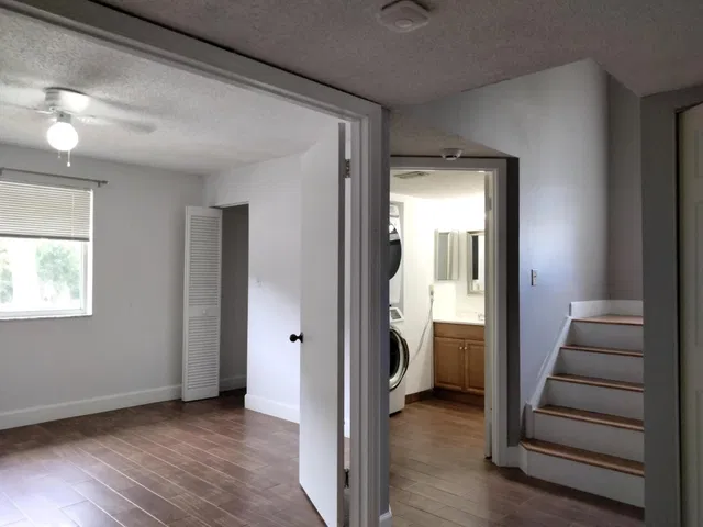 Residence photo 3