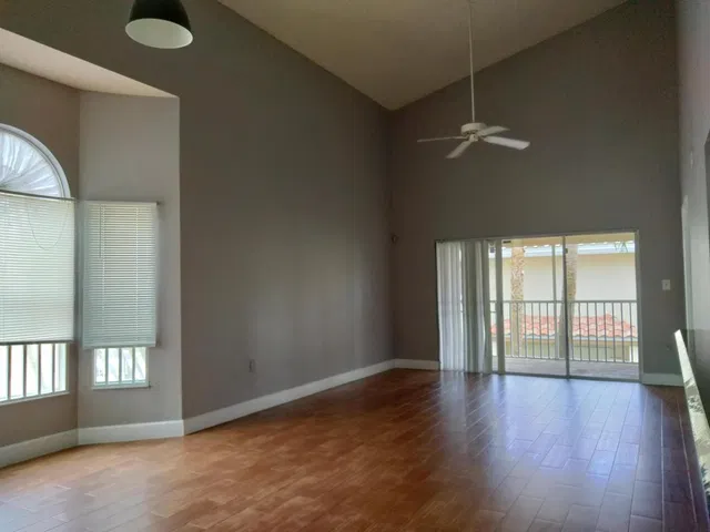 Residence photo 8