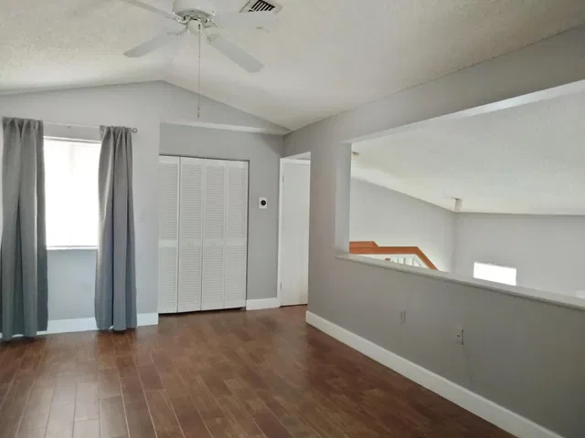 Residence photo 10