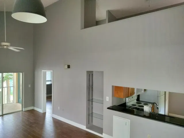 Residence photo 12