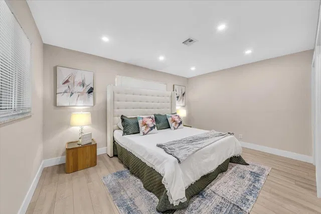 Residence photo 36