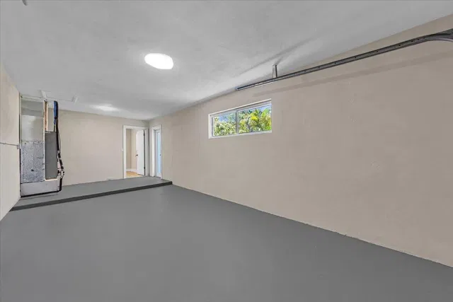 Residence photo 43