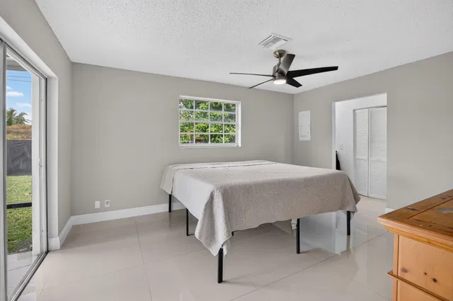 Residence photo 18