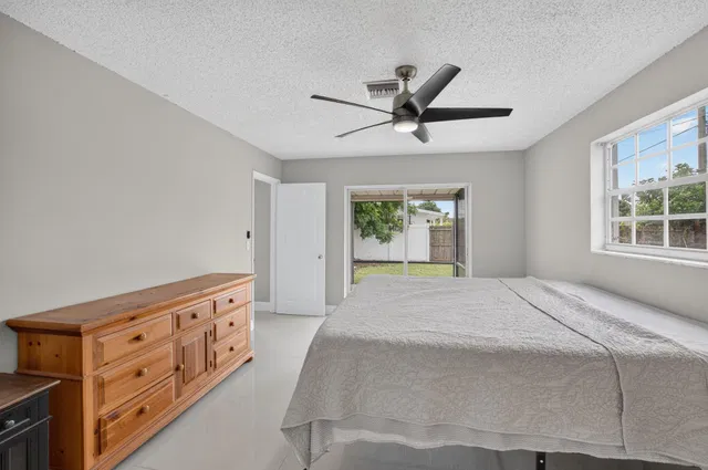 Residence photo 20