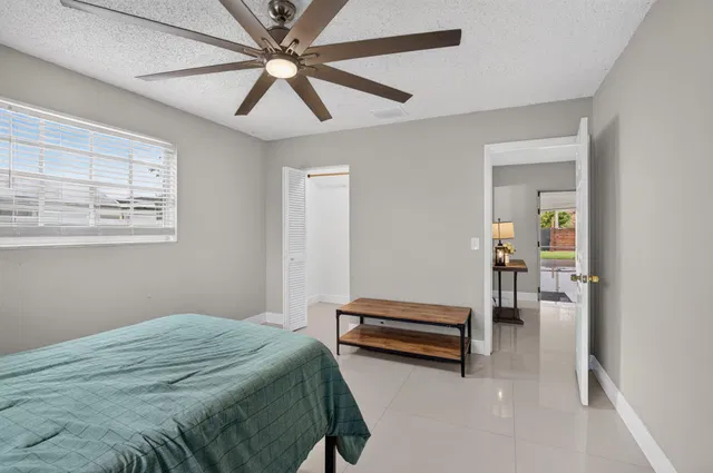 Residence photo 32